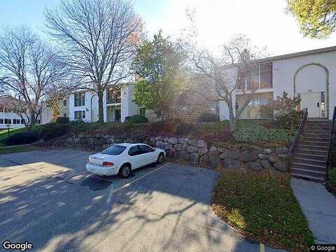 Golf Course Road, Madison, WI 53704