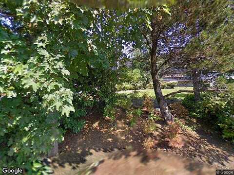81St Avenue Se, Mercer Island, WA 98040