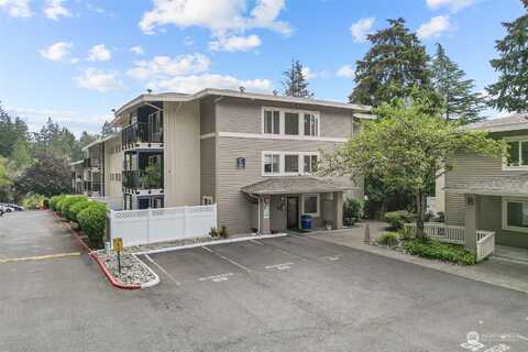 Ne 9Th Place, Bellevue, WA 98005