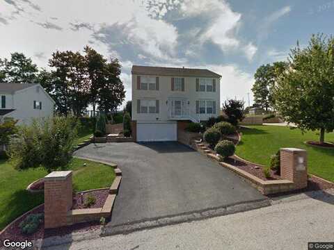 Janyce, GREENSBURG, PA 15601