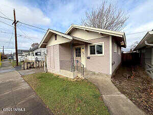 St Helens St, Yakima, WA 98902