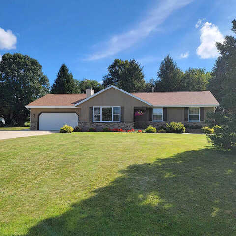 Scenic E Dr, West Bend, WI 53095