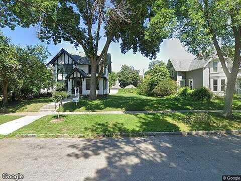 Holly Avenue, Saint Paul, MN 55102