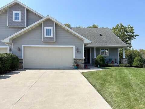 Mapleleaf Court, Manitowoc, WI 54220