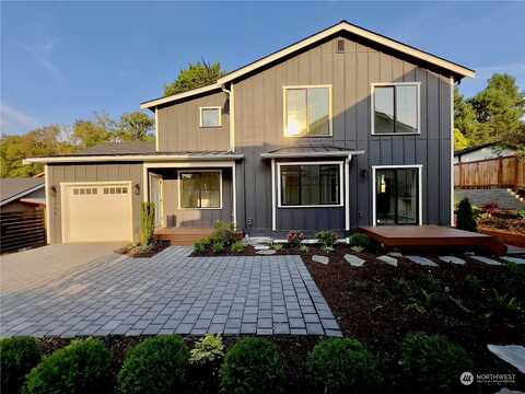 18Th Avenue Sw, Seattle, WA 98106