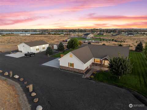 Ne Mcconihe Drive, Moses Lake, WA 98837