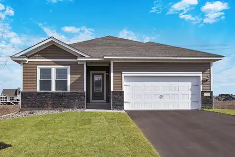 Spruce Court, Cambridge, MN 55008