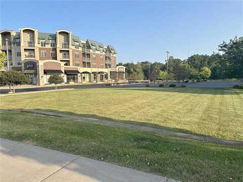 Pinnacle Way, Eau Claire, WI 54701