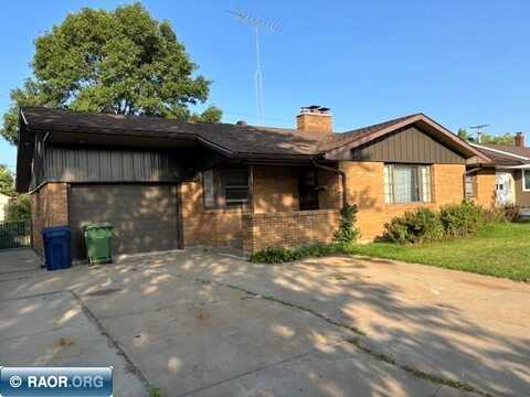 E 2Nd Ave, Hibbing, MN 55746