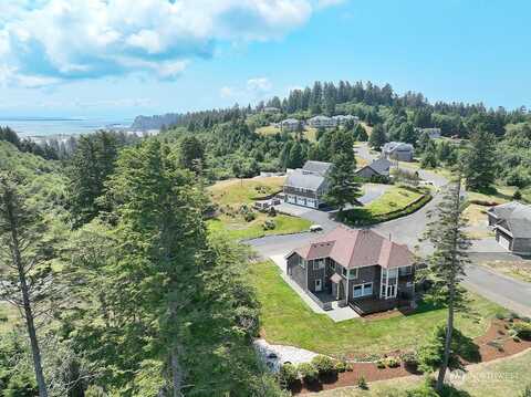 Lighthouse Keepers Rd, Ilwaco, WA 98624