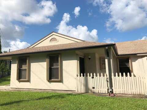 Stoneway Ln, Fort Pierce, FL 34982