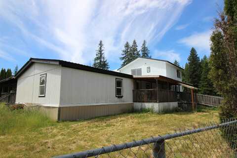 N Leclerc Rd, Cusick, WA 99119