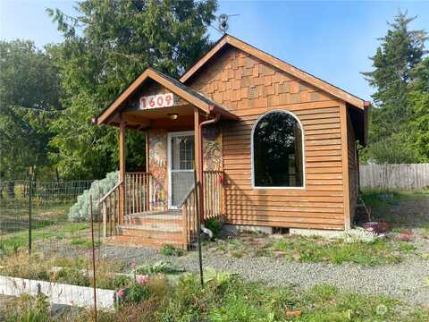 273Rd Road, Ocean Park, WA 98640