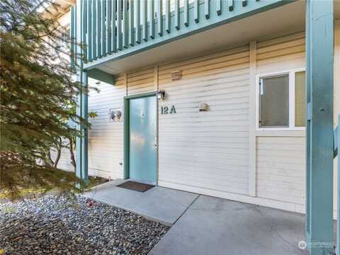 Washington Street, Wenatchee, WA 98801