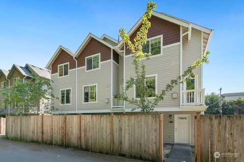 28Th Avenue Ne, Seattle, WA 98125