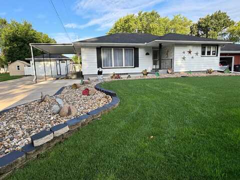 7Th Avenue N, Albert Lea, MN 56007