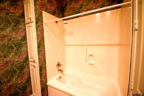 Dietz, TYLER, TX 75701