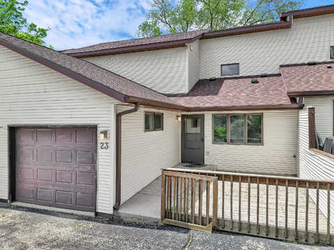 N6973 Rock Lake Rd, Unit 23, Lake Mills, WI 53551