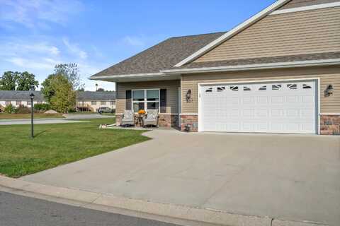 Prairie Gdns, Unit 32, Kewaskum, WI 53040