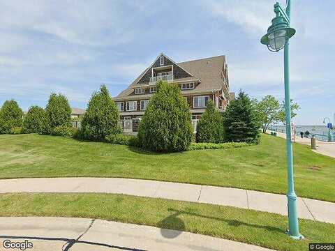 Gaslight Dr, Unit 211, Racine, WI 53403