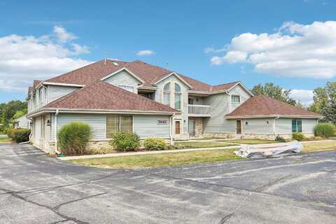 E Barbara Ct, Unit 2, Oak Creek, WI 53154