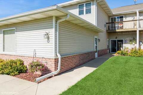 Brookside Dr, Unit 4, Mayville, WI 53050