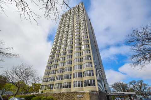 S Shore Dr, Unit 9F, Milwaukee, WI 53207