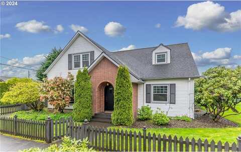 Sw C St, CastleRock, WA 98611