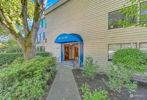 Ne 54Th Street, Seattle, WA 98105