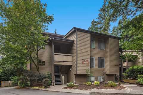 Ballinger Way Ne, Lake Forest Park, WA 98155