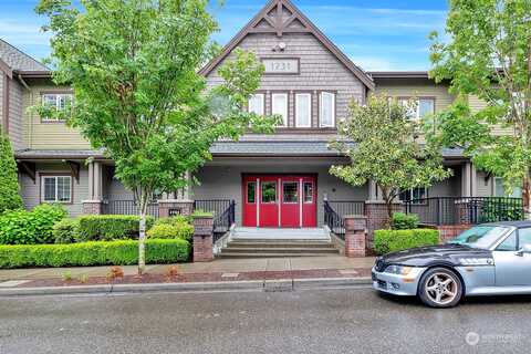 10Th Avenue Ne, Issaquah, WA 98029