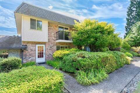 Northup Way, Bellevue, WA 98008