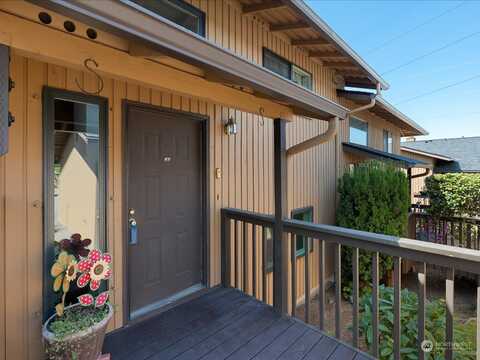 Eagle Ridge Drive S, Renton, WA 98055