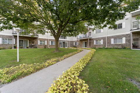 W Commerce Blvd, Unit 114, Slinger, WI 53086