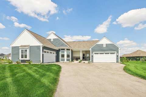 Prairie Creek Cir, Unit 11, Oconomowoc, WI 53066