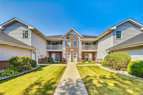 Village Centre Dr, Unit 6, Kenosha, WI 53144