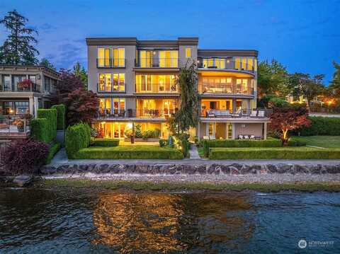 Lake Avenue W, Kirkland, WA 98033