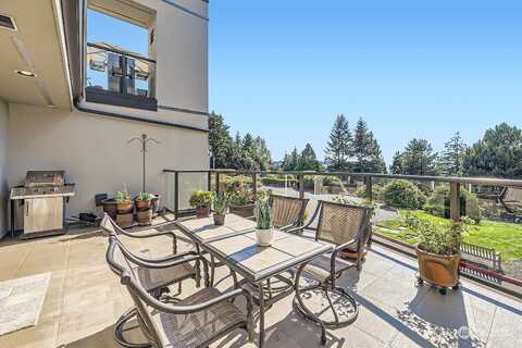 Ne 41St Drive, Kirkland, WA 98033