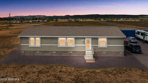W Cisco Road, Paulden, AZ 86334