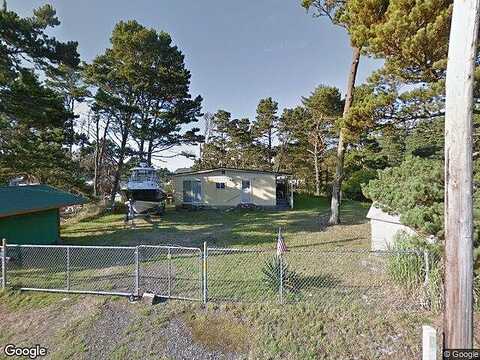 164Th Place, Long Beach, WA 98361