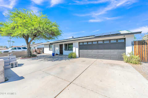 S Whiting Circle, Mesa, AZ 85204