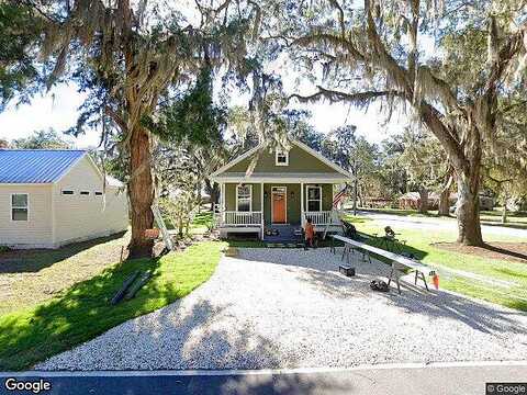 Wayne Street, Darien, GA 31305