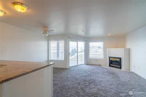 W Marina Drive Ne Unit 210, Moses Lake, WA 98837