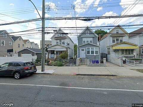 111Th, JAMAICA, NY 11435