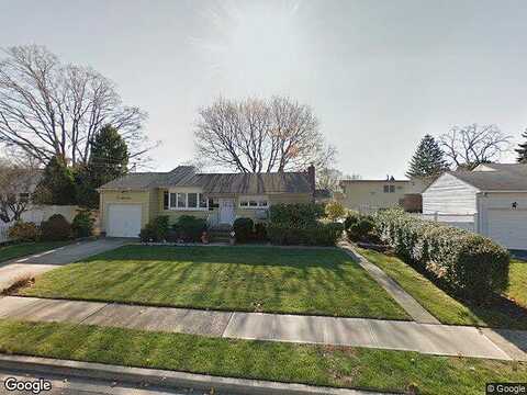 Linden, MASSAPEQUA, NY 11758