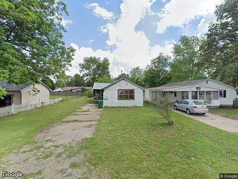Oak, EAST PRAIRIE, MO 63845
