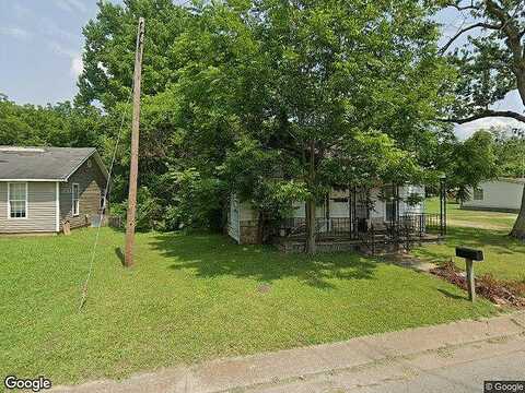 Holly, JACKSON, TN 38301