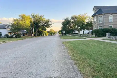 Cottonwood, STRONG CITY, KS 66869