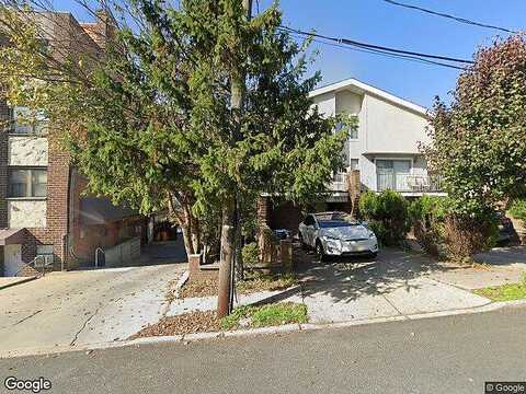 12Th, PALISADES PARK, NJ 07650