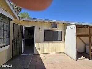 N 29Th Place 2, Phoenix, AZ 85008